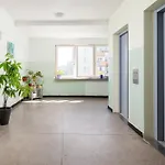 Appartamento Wola Smocza Comfort By Bookinghost *